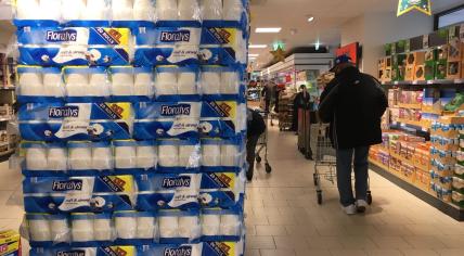 Many supermarkets want to stay open doors on New Year s Day NL Times